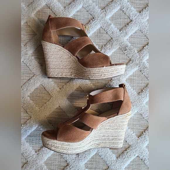 Michael Kors Tan Wedge Sandals - Picture 9 of 15